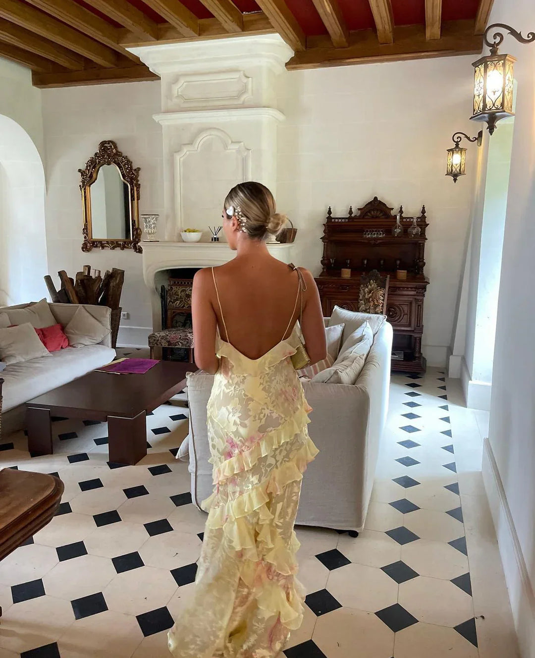 Elegant sleeveless maxi dress – flowing, summer wedding dress