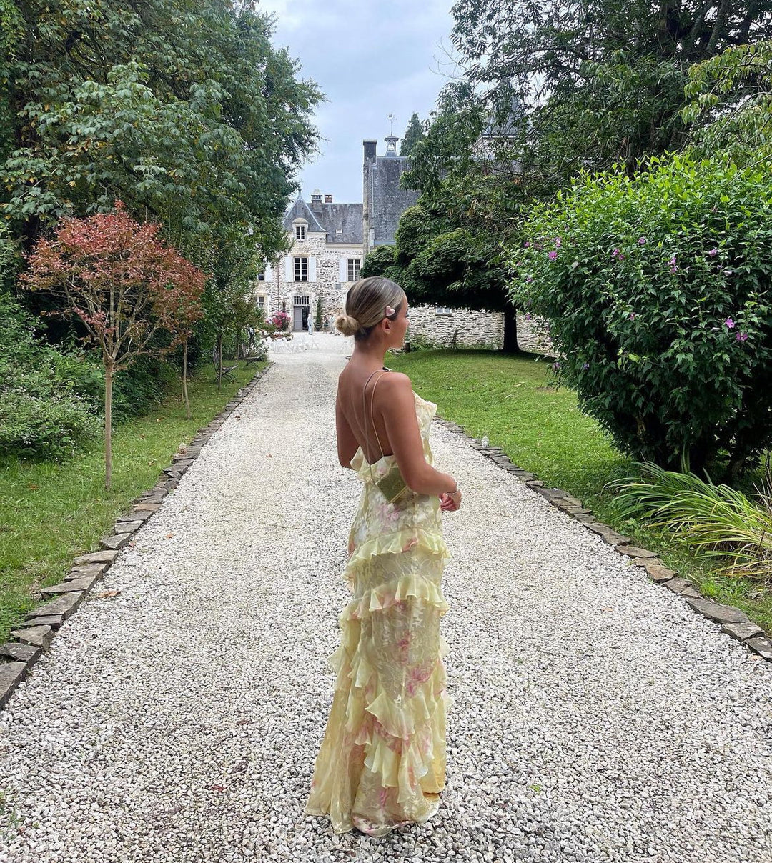 Elegant sleeveless maxi dress – flowing, summer wedding dress