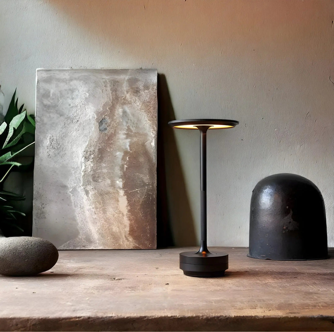 Kabellose LED-Tischlampe mit Touch-Dimmung und 48h Akkulaufzeit – Modernes Design für Innen und Außen, Dimmbar, Wasserdicht, Aluminium 0
