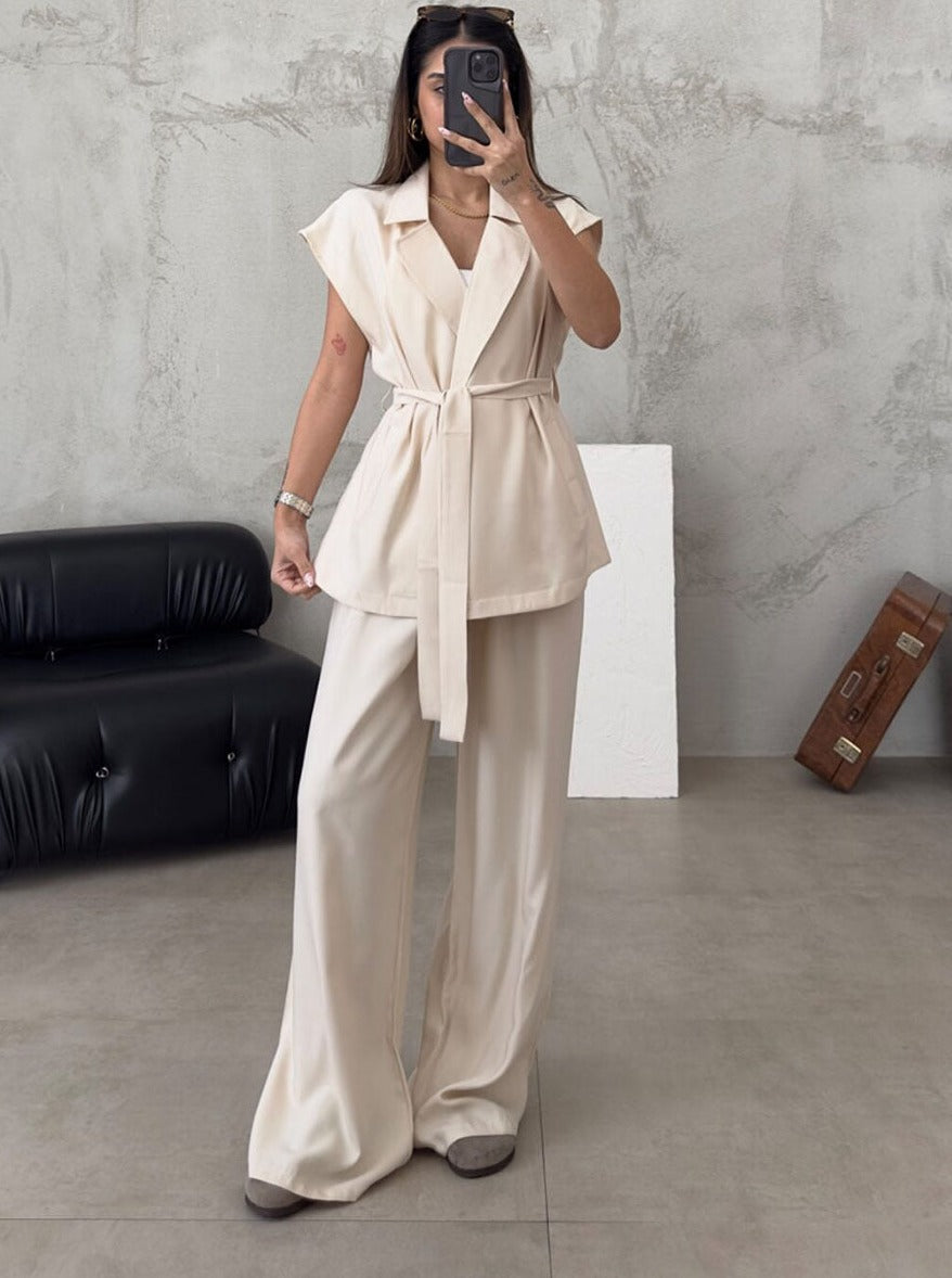 Women's set made of cotton blend with belt and wide legs – summery casual look