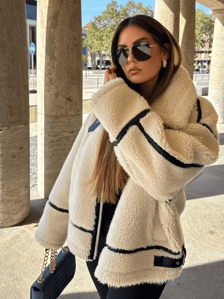 Charlene | Teddy Jacke