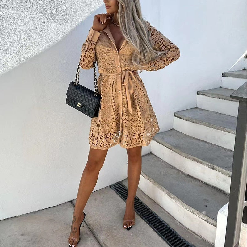 Short lace dress with belt – white, black or gold