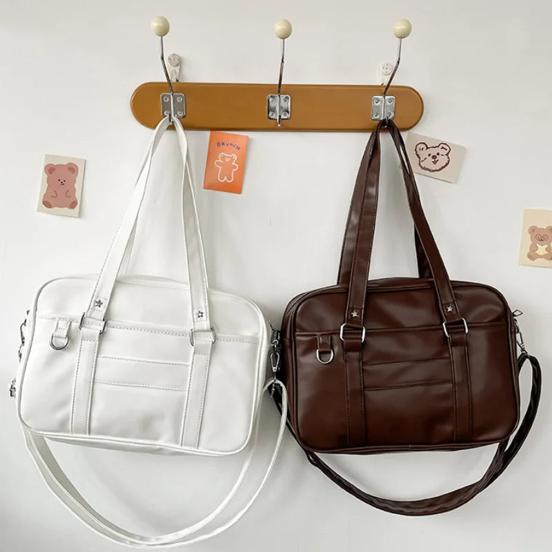 Sac de plage en cuir vegan vintage – Grand tote, à la mode et durable
