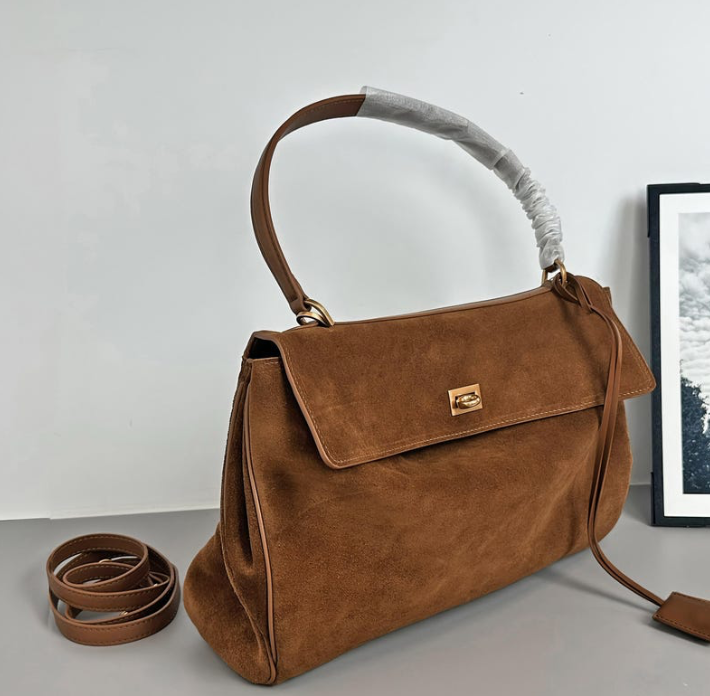 Sac fourre-tout en cuir vegan luxueux