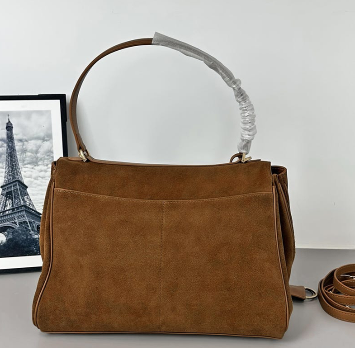 Sac fourre-tout en cuir vegan luxueux