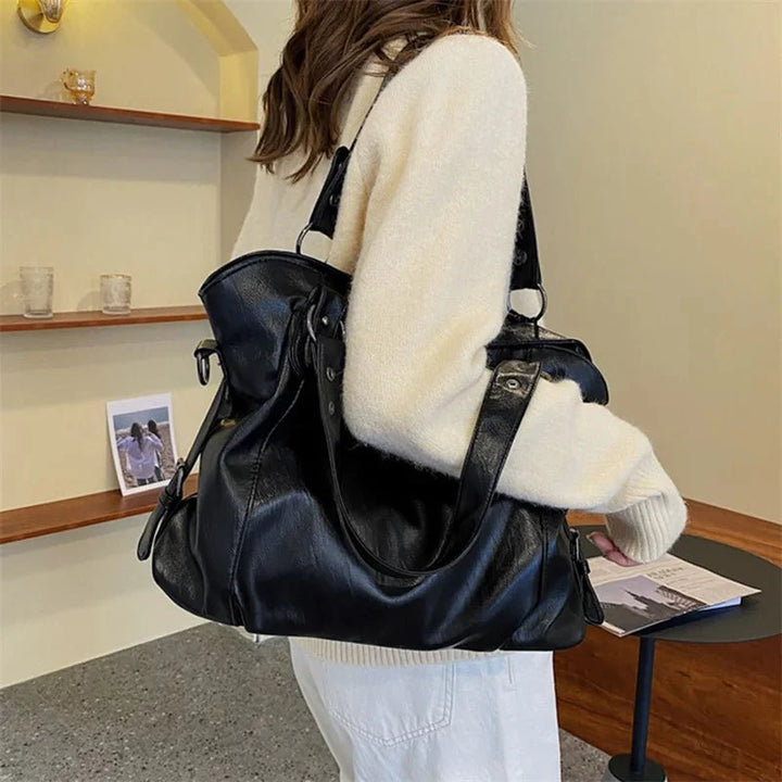 Sac fourre-tout élégant en simili cuir