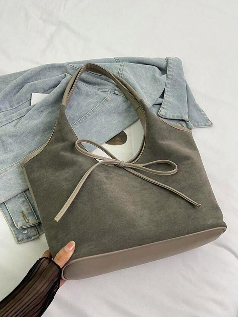 Sac à bandoulière en daim végan avec nœud – Élégant & Durable