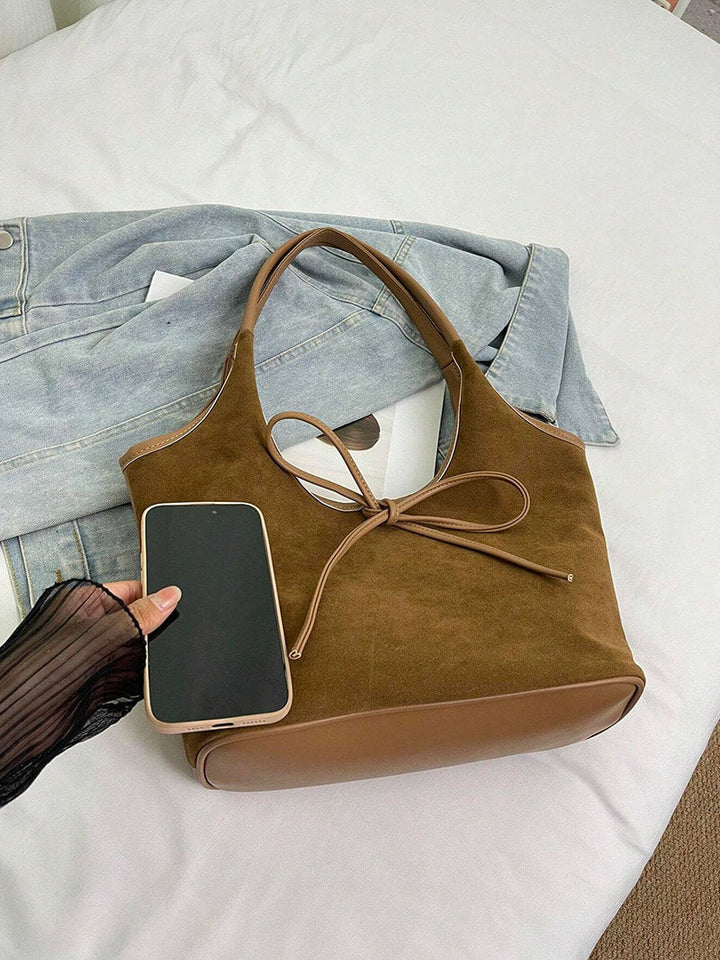 Sac à bandoulière en daim végan avec nœud – Élégant & Durable