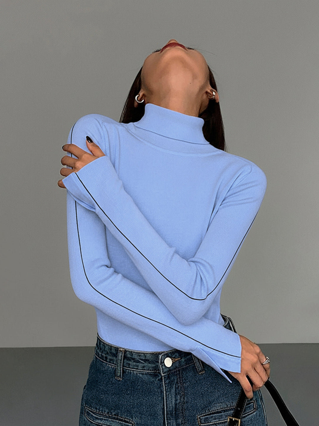 Stylischer Rollkragenpullover Damen mit Kontrastpiping aus Hochwertiger Materialmischung