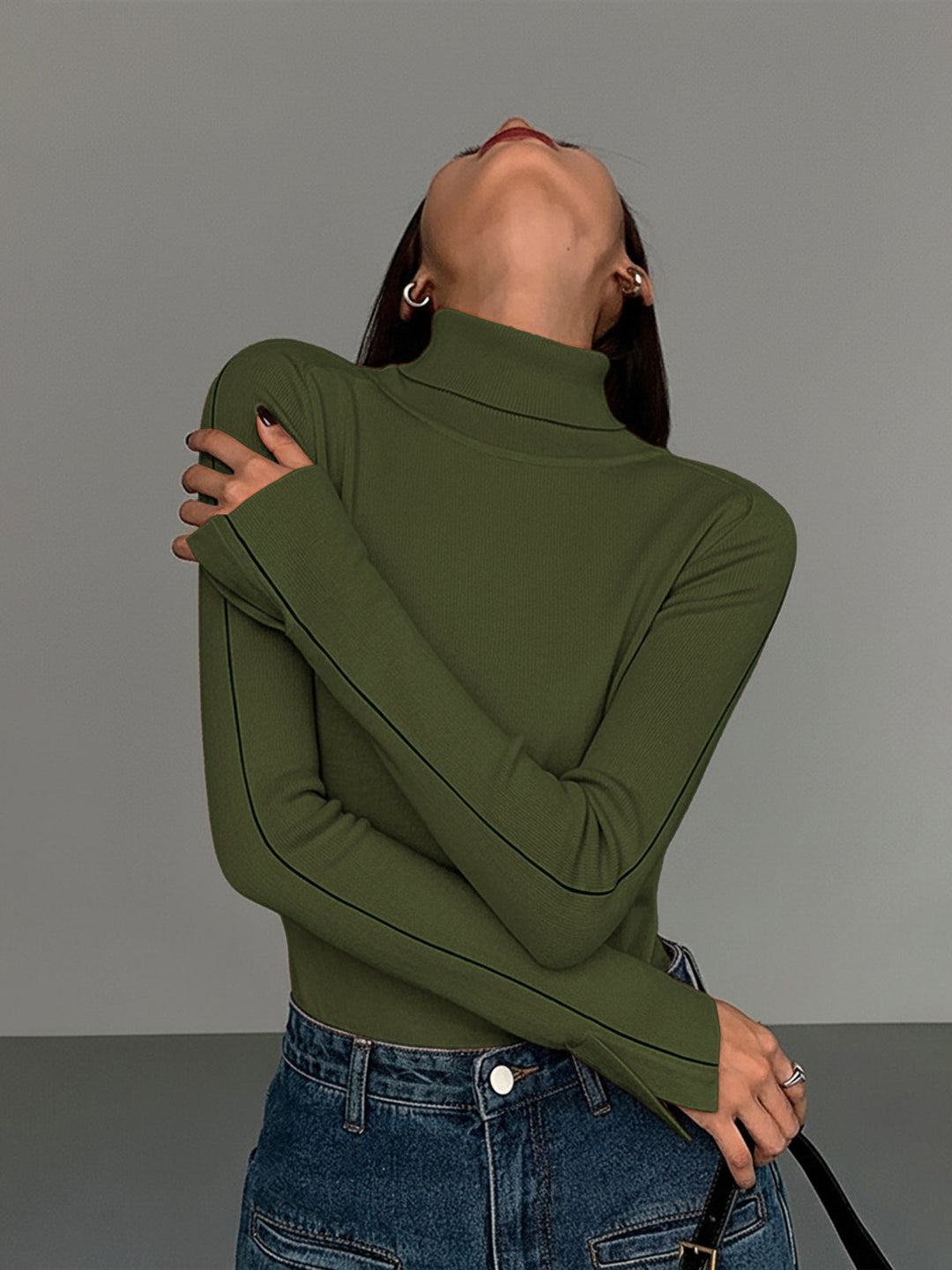 Stylischer Rollkragenpullover Damen mit Kontrastpiping aus Hochwertiger Materialmischung