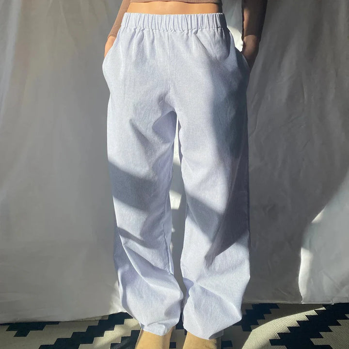 Women's pants – High waist – Wide legs – Elastic waistband – Light and casual