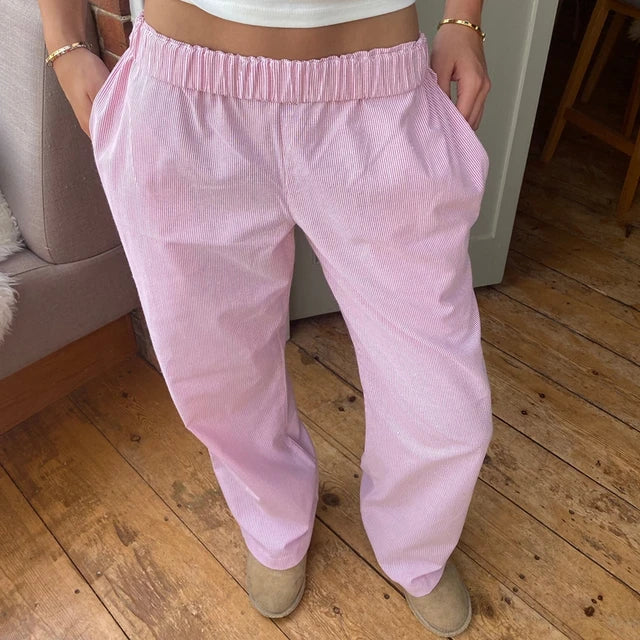 Women's pants – High waist – Wide legs – Elastic waistband – Light and casual