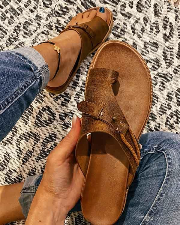 Sandales de soutien à la mode – Cuir végan et confort pour les pieds