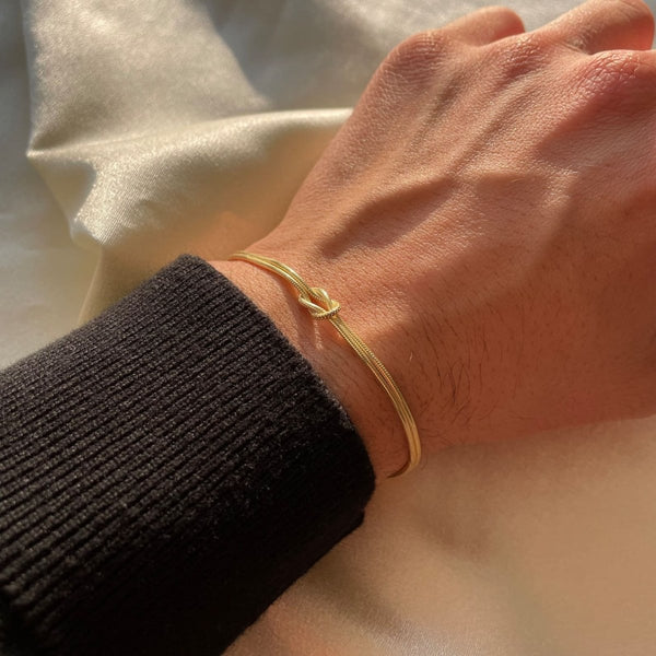 Minimalistisches Vegan Leder Knot-Armband – Nachhaltiger Modeschmuck Geschenk