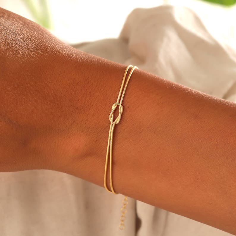 Minimalistisches Vegan Leder Knot-Armband – Nachhaltiger Modeschmuck Geschenk