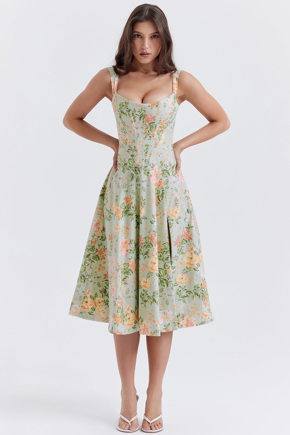 Women's midi dress made of viscose with floral pattern and V-neckline