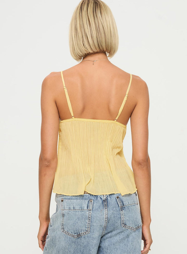 Women's top with pleats and elegant cut for summer